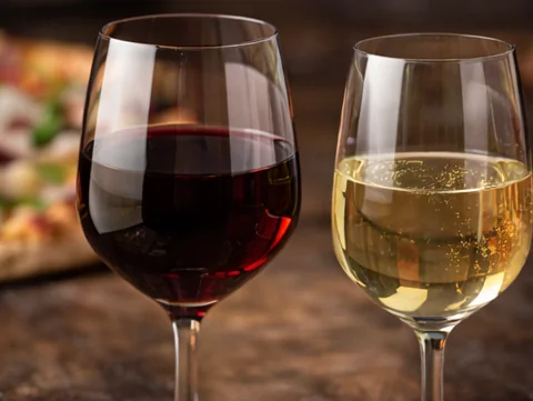 Wine with pizza — Chianti, Primitivo, Barbera